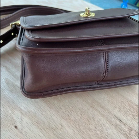 Coach Vintege Crossbody Bag - Picture 7 of 16